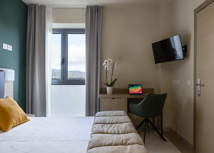 Tuscasi Lägenhetshotell 4*