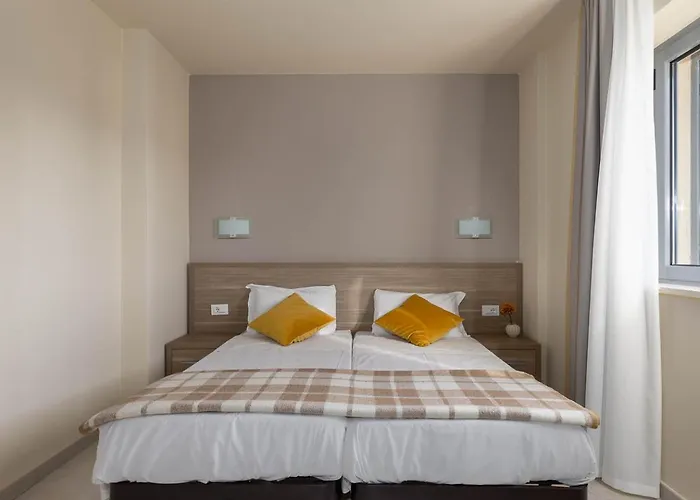 Tuscasi 4*
