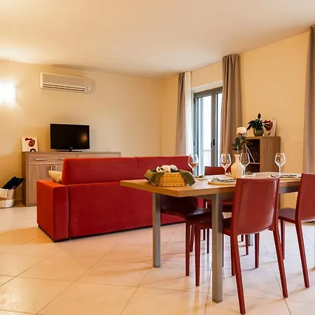 Hotel apartamentowy Tuscasi *